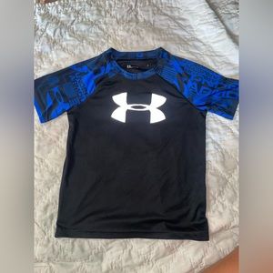 Under Armour dry fit t-shirt size 7